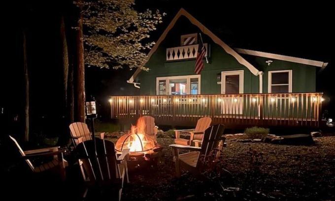 Locust Lake Village Ski Chalet | New Listing! Poconos Cabin in Lake Community