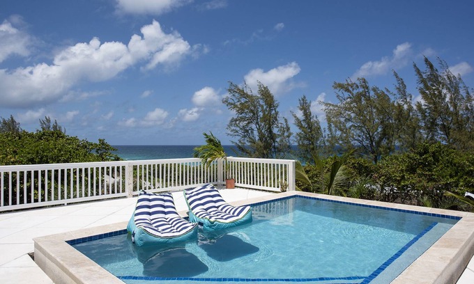 Rainbow Bay House | New Listing! Remodeled Beachfront House with Pool