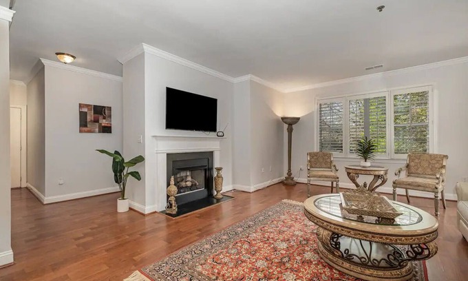 Barclay Downs House | NEW LISTING! Sleek & Stylish Condo in Southpark by RedAwning