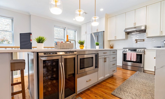 Old Irving Park House | NEW LISTING! Windy City Getaway | 3BR 2BA Chicago Townhouse by RedAwning