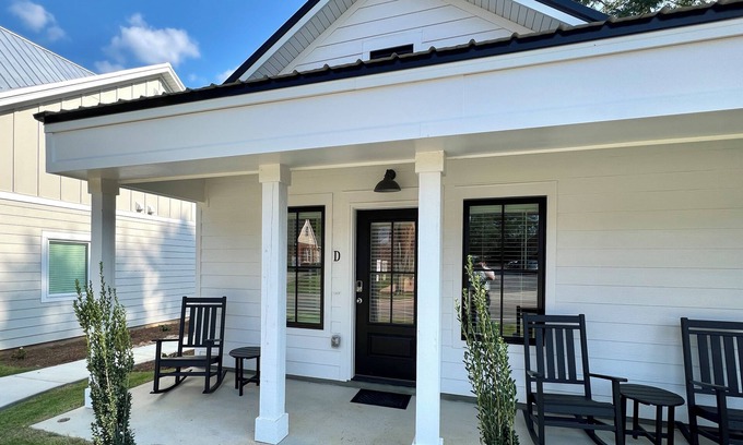 Auburn Condo | New Luxury 1BR Cottage in Downtown Auburn!
