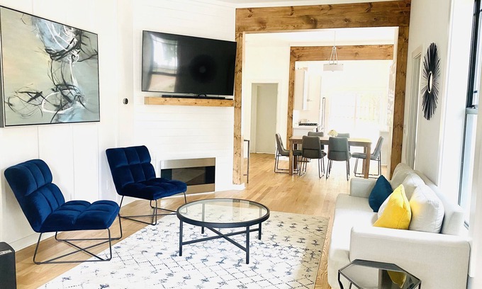 Loring Heights House | NEW Luxury Atlanta Home in Midtown, Downtown Atlanta