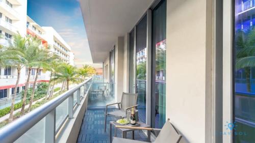 Hollywood Apartment | NEW LUXURY Beachfront Condo Resort