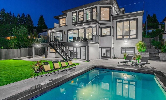 Hollyburn House | New Luxury Large Modern Home with Pool & Views