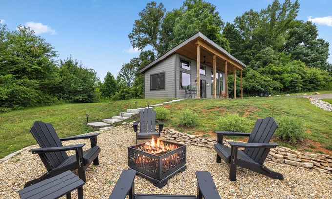 Sevier County House | NEW Luxury Tiny Home near Knoxville & the Smoky Mountains