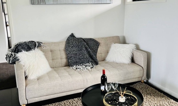 Auckland House | New lynn dream guest house