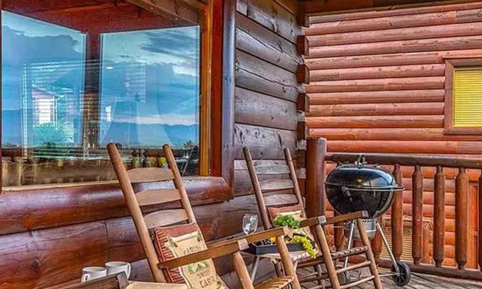 Sevierville House | NEW Majestic 5 Star Amazing View Pool hot tub