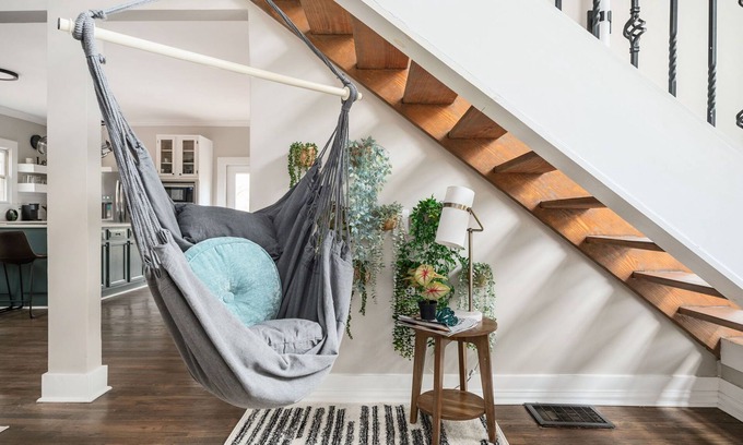Decatur House | !NEW! MCM Retreat in Downtown Decatur