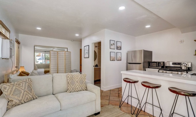 Middletown Apartment | New Modern Condo in The Hills! Sleeps 2-4 - Only 5 min to Little Italy