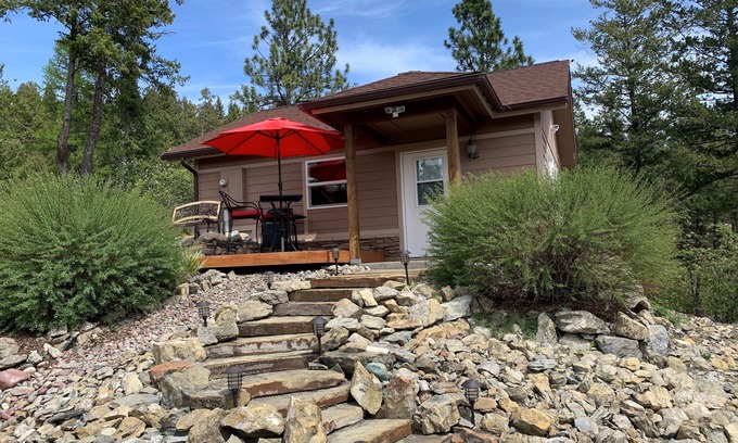 Somers Cottage | New Montana Modern Cottage overlooking Flathead Lake