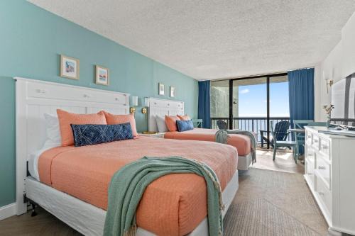 Myrtle Beach Apartment | New OceanFront Studio Condo In Resort w/Pools & Hot tubs