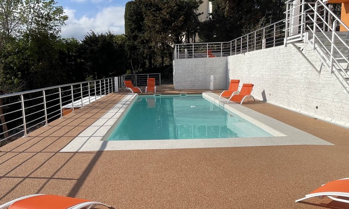 Cagnes-sur-Mer Villa | New Orange Villa 6-BR A/C with a Salted Heated Pool & BBQ, Great Mountain View