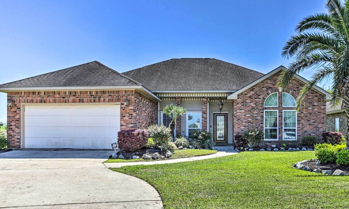Read Boulevard East House | New Orleans Home: 12 Mi to French Quarter!
