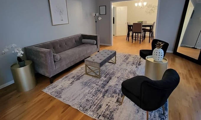 Greensboro House | NEW Perfect, Cozy, All Amenities, Central!