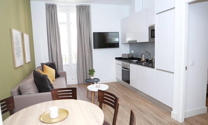 Sol Apartment | New Point Madrid Opera
