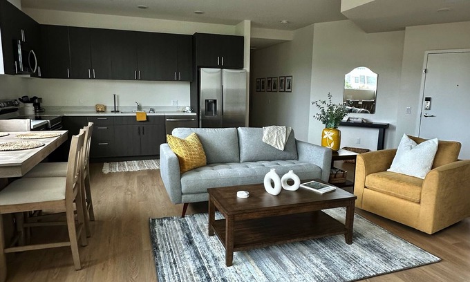 Point Loma Heights Apartment | New, private, beautifully furnished, king bed w/parking & workspace, by beach