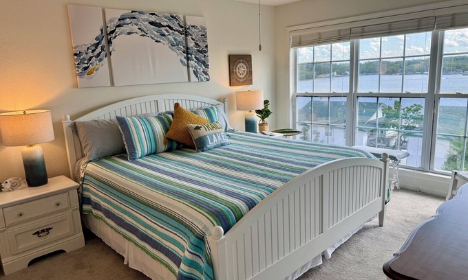 Lakeland Condo | New: Private Condo - Great Lake Views, Screened Porch, Pools, Near Attractions!