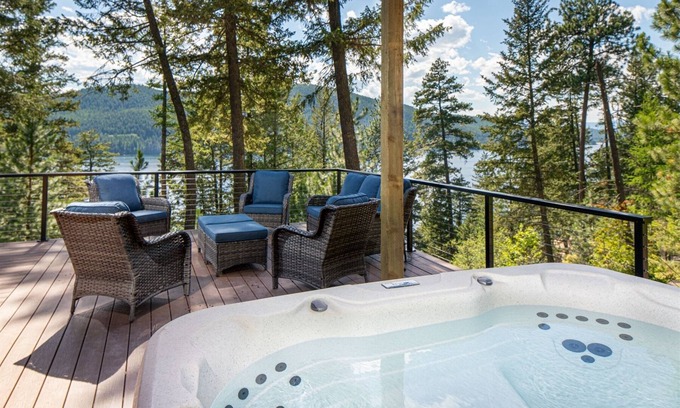 Whitefish House | NEW private hot tub & amazing lake views