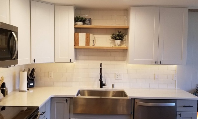 Sandpoint Condo | New Remodel! Lakeside Condo w/Pool, Kayaks, Bikes