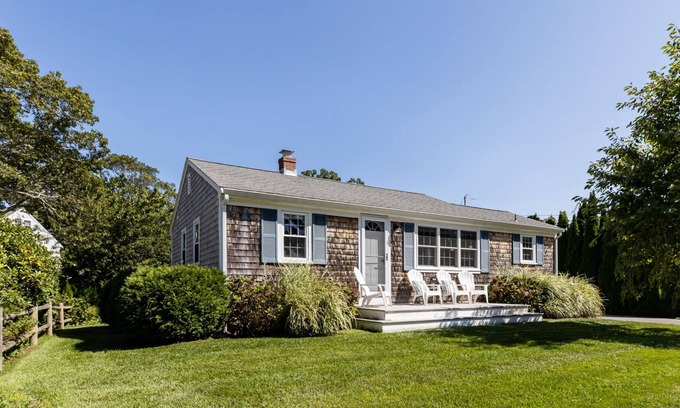Popponesset House | New Rental-3 bedrooms with central a/c and outdoor shower