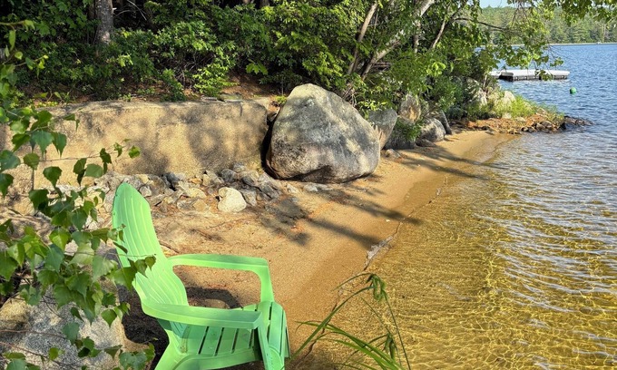 Waterford Cottage | New rental on desirable Keoka Lake: Lovely lakefront cottage 4BR, 2BA