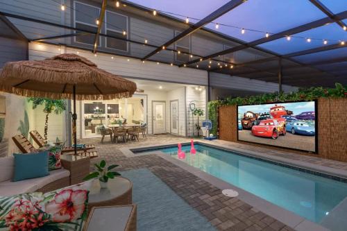 Four Corners House | New Resort Themed Ultra Comfortable Heated Private Pool Game Room Family Home Near Disney