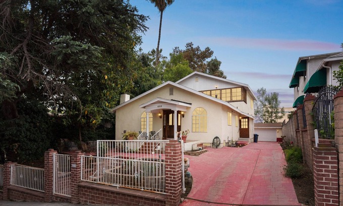 Los Feliz House | NEW! Russell House Near Hollywood & Griffith Park