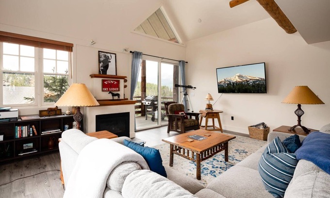 Saddle Ridge House | NEW! Saddle Ridge B5 3-Bedroom Townhouse with Mountain view