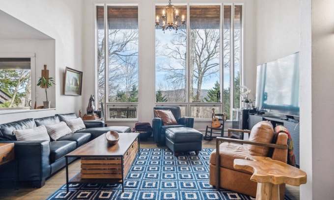 Pittsfield House | NEW! Serene Architect-Designed Vermont Chalet