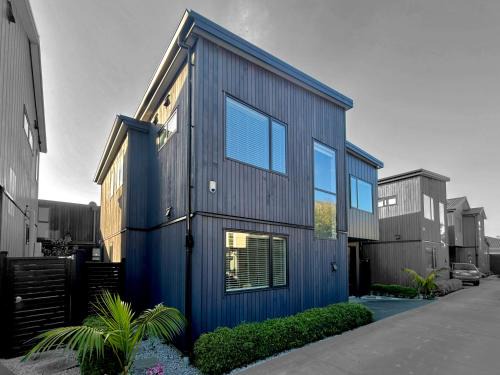 Point Chevalier House | New Spacious 4Beds Family Home