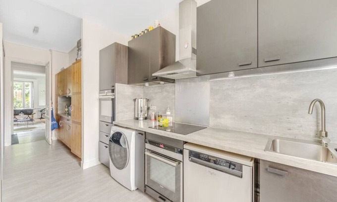 Saint-Mande Apartment | New&Spacious flat with private garden