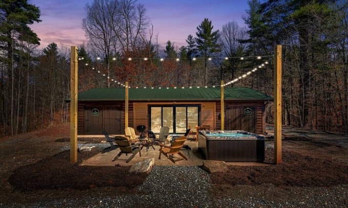 Weaverville Villa | New Spacious Modern 1-Story Cabin!