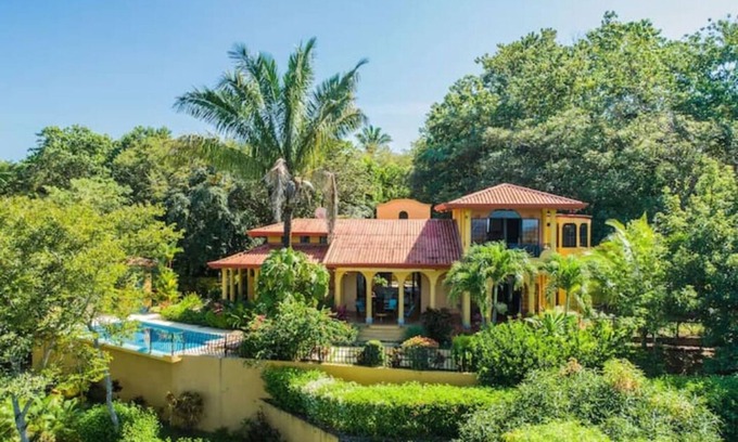 Ostional Villa | New! Spectacular Sunset Villa, Inner Courtyard, Salt Pool, Amazing Ocean Viewsn