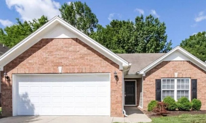 Kedron House | NEW! Spring Hill Private Cozy 3BR Home