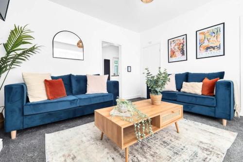 Stoke-on-Trent House | NEW Stanley House - Stunning 2 Bedroom House
