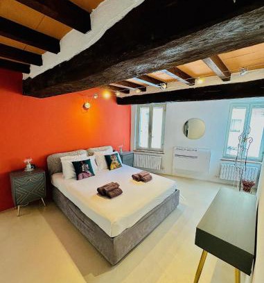 Parma City Centre Apartment | New Street House