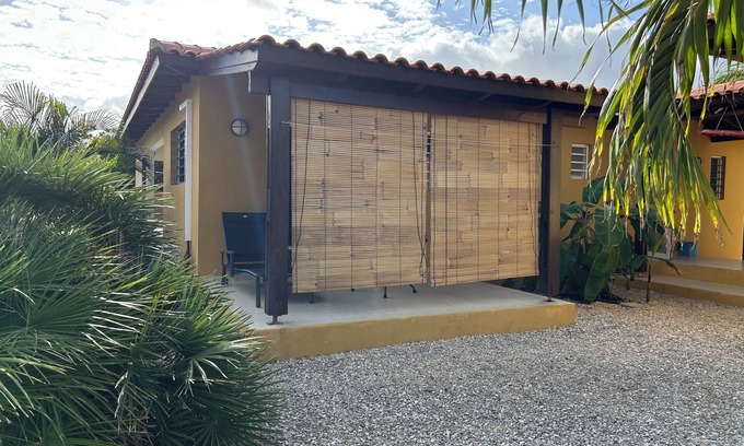 Belnem Apartment | New: Studio for 1 with working space (and car if needed)