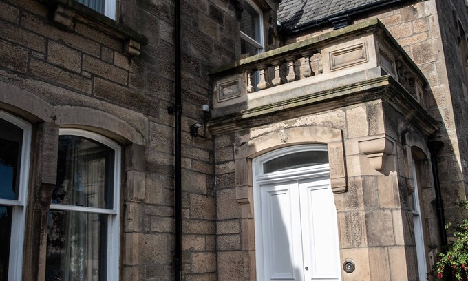 Elgin House | NEW Stunning home in Moray Sleeps up to 8