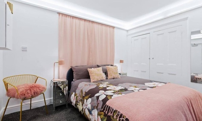 Belsize Apartment | New Suite 4, 2 min walk to Belsize Park metro