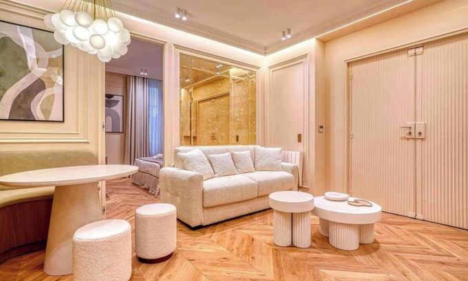 Quartier du Faubourg-Montmartre Apartment | New/suite Air-conditioned Opera/louvre/2 Bedrooms