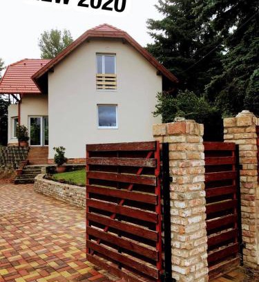 Balatonalmadi Apartment | ‘NEW’ Sunkissed Villa on the Old Hill