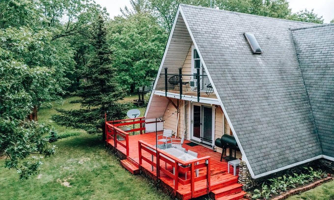 Friendship House | New! ♥The Cabin Hideaway A frame: Minutes to Lake