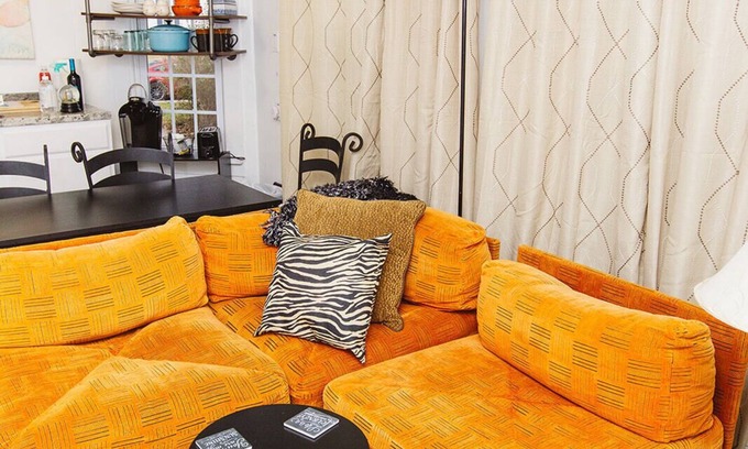 Willoughby Apartment | NEW Tiny Groovy Town Spot by dining, shops, bars