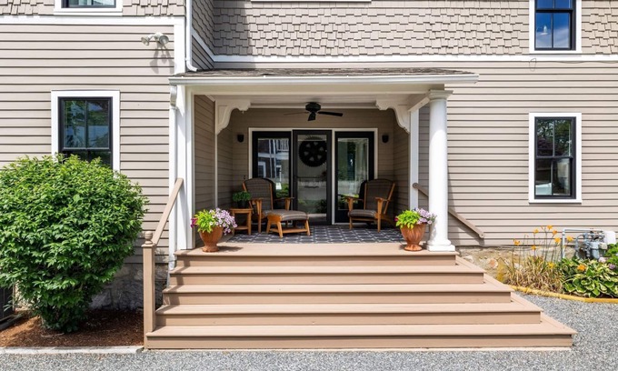 Narragansett Pier House | NEW TO MARKET! Pristine, Boutique-Style 2-Bed Home in the Heart of Narragansett Pier