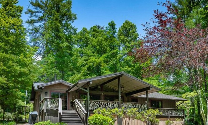 Lake Toxaway Cottage | New to Rental Market! Introducing Lake Front Crest Cottage!