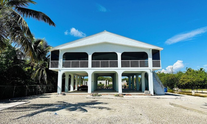 Twin Lakes House | New to VRBO! Relax & Recharge at Key Largo’s Premier Waterfront Property!