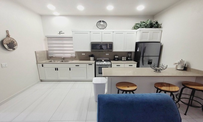 Oriente Condo | New Town Condo Casamar 4 near the beach