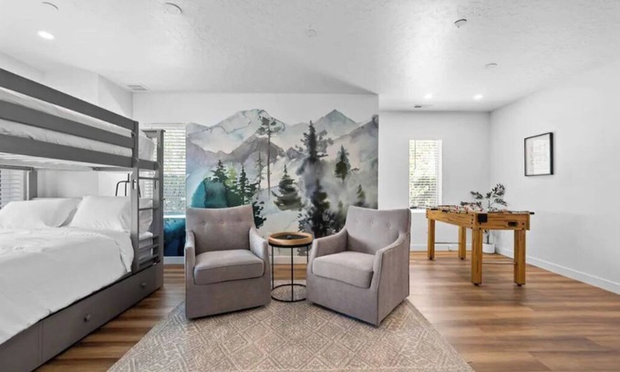 Fairpark Ski Chalet | New Townhome | Downtown SLC | 2 Car Garage