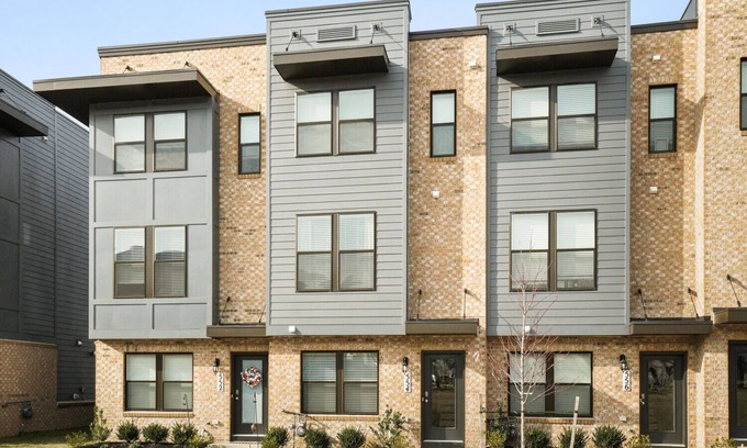 Frederick House | New townhouse