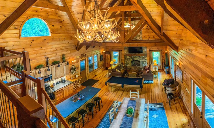Demorest Cabin | NEW Twin River Cabin - 3 Bedroom Lodge Cabin - Views Soquee River